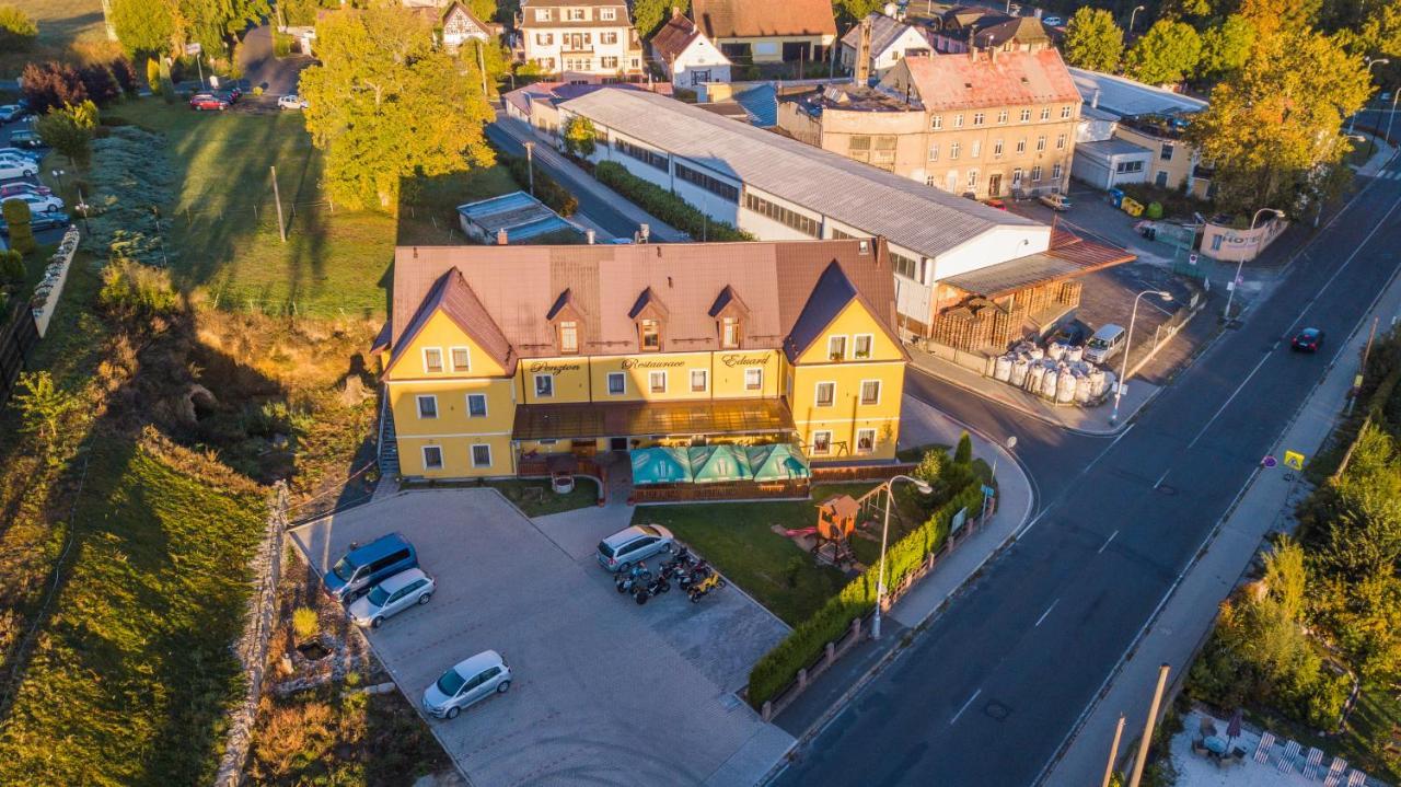 Penzion Eduard Франтішкови-Лазнє Екстер'єр фото